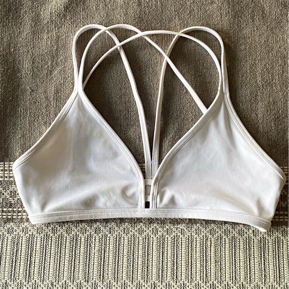 Danskin women’s sports bra